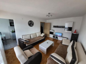 Apartment Blondy